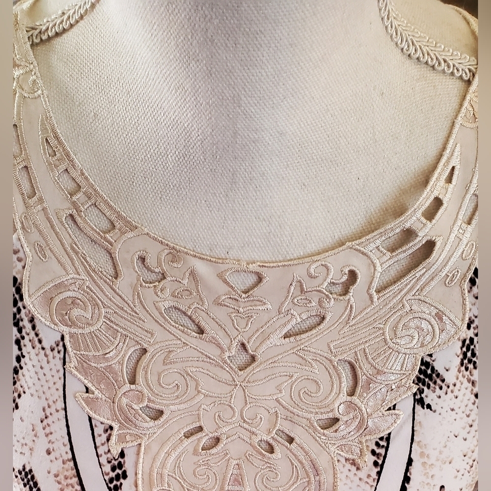 White House Black Market Halter Snakeskin Print Blouson Dress White Gold Size S - Picture 4 of 9